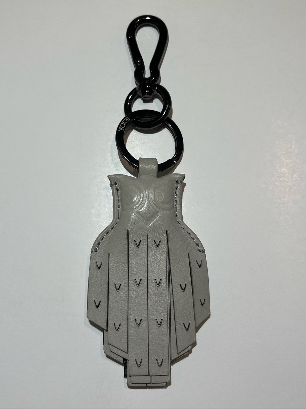 Tumi Fringe Owl Keychain Bag Charm - Ash Grey